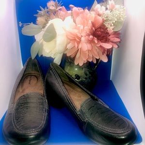 Women’s Comfortable Work Shoes